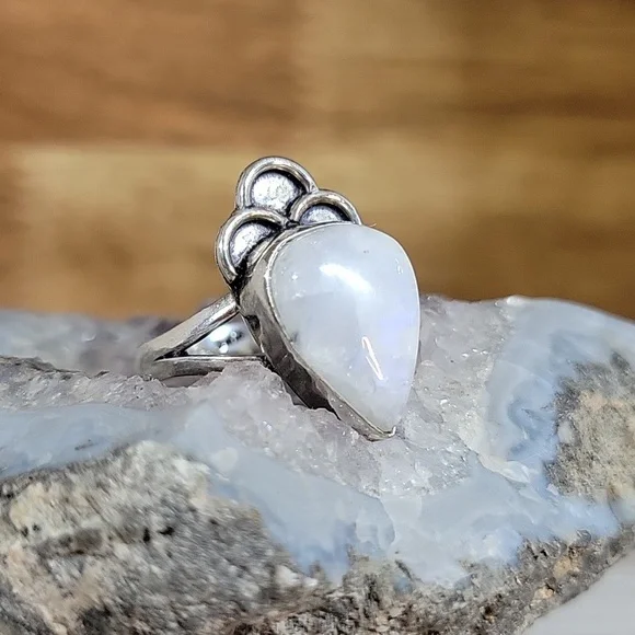 MOONSTONE PEACOCK TOP RING - Picture 5 of 6